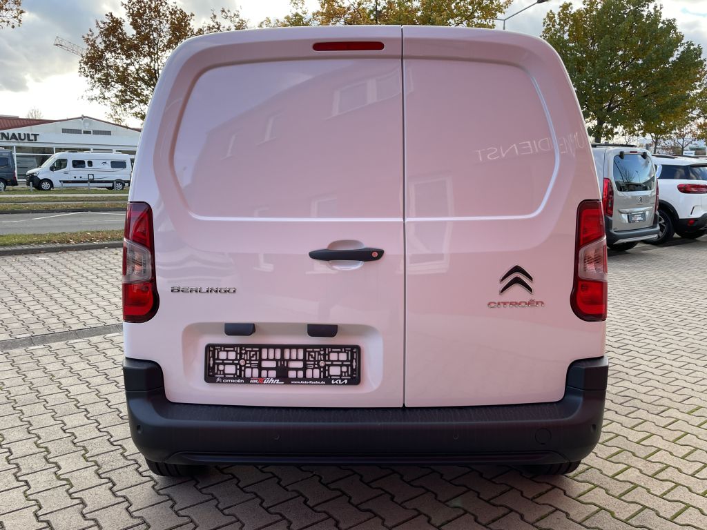 Fahrzeugabbildung Citroën Berlingo L1 BlueHDi 100 + Parksensoren, 3-Sitzer