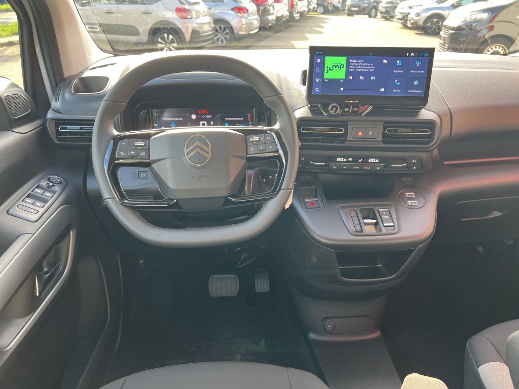 Fahrzeugabbildung Citroën Berlingo MPV M BlueHDi 130 EAT8 PLUS Style & Comfort