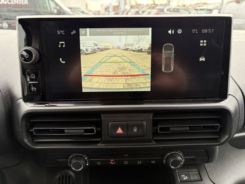 Fahrzeugabbildung Citroën Berlingo M Benzin 110 + 2 Schiebet verglast, AHK