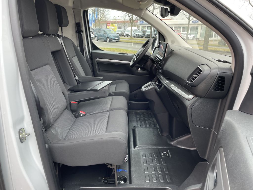 Fahrzeugabbildung Citroën Jumpy Lang BlueHDi 180 EAT8 + 2x Schiebetür, AHK
