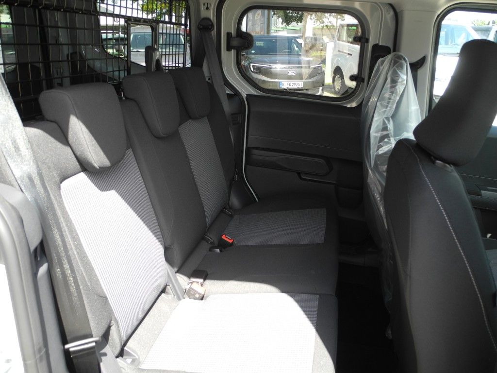 Fahrzeugabbildung Ford Transit Courier Trend - AHK, Winter-Pak., Allw.