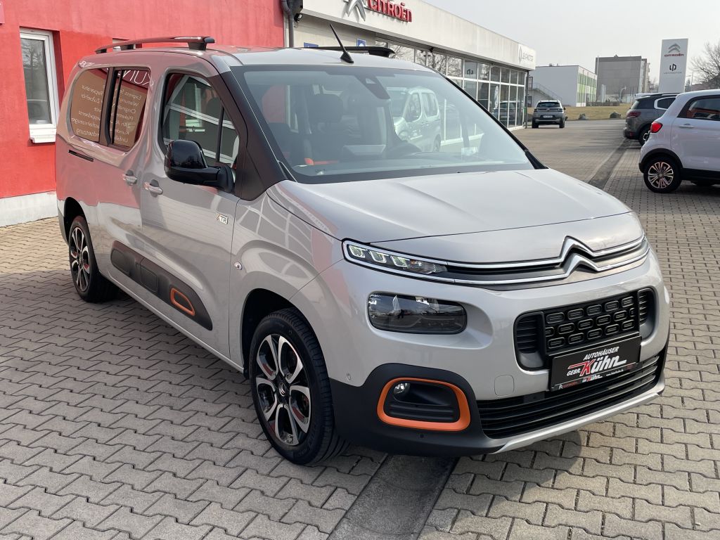Fahrzeugabbildung Citroën Berlingo XL BlueHDi 130 Shine + Navi, Mittelkon.