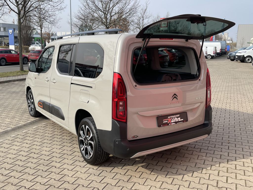 Fahrzeugabbildung Citroën Berlingo XL BlueHDi 130 Shine + Navi, Mittelkon.