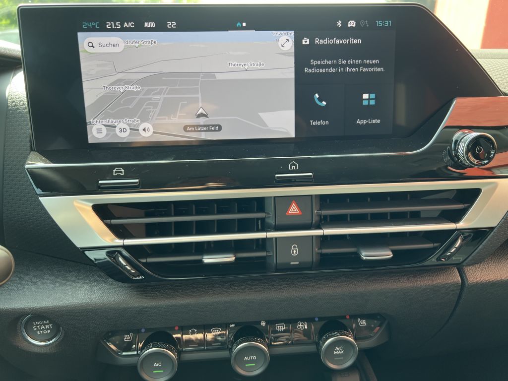 Fahrzeugabbildung Citroën C4 PureTech 130 S&S EAT8 MAX Techno Winter Paket