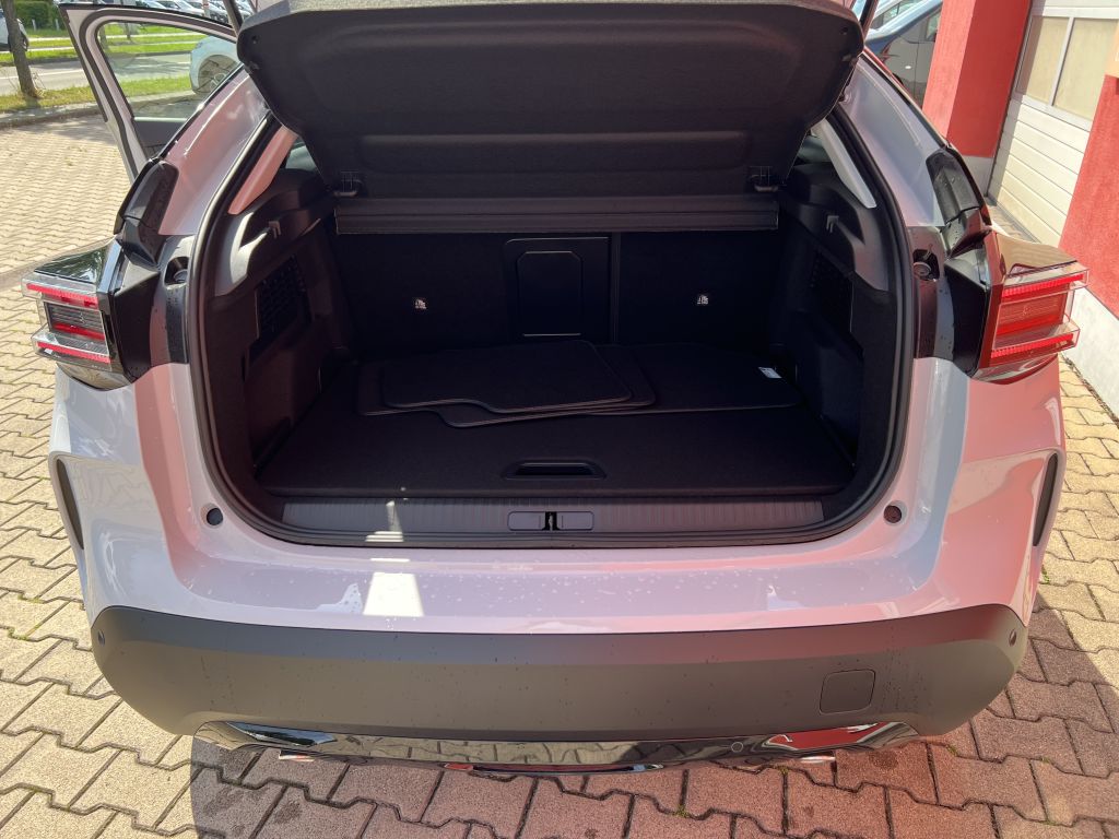 Fahrzeugabbildung Citroën C4 PureTech 130 S&S EAT8 MAX Techno Winter Paket