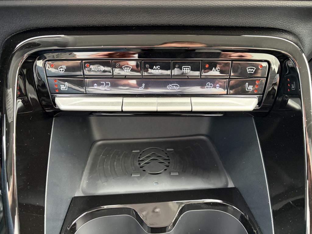 Fahrzeugabbildung Citroën C3 Hybrid 110 MAX + Winter-Paket