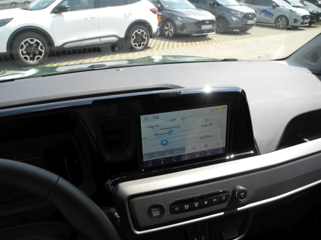 Fahrzeugabbildung Ford Tourneo Courier TITANIUM - Navi, Winter, ACC, TW