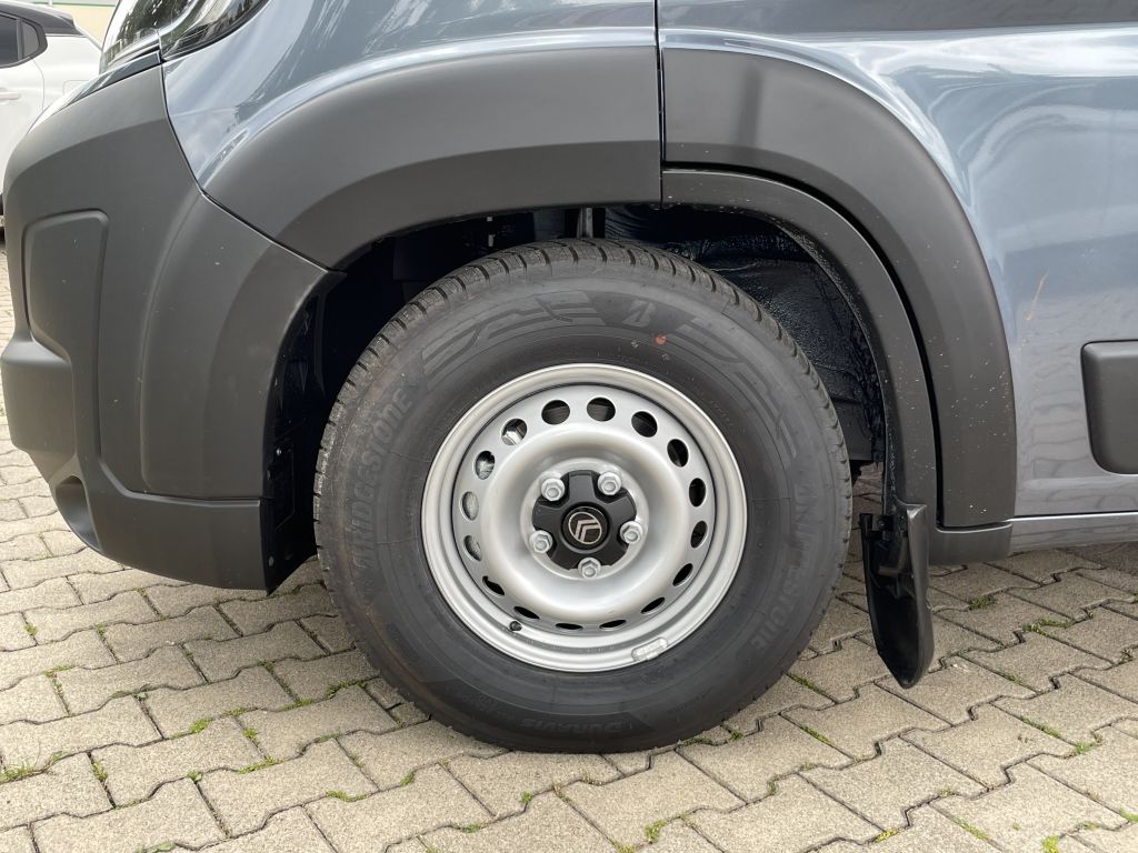 Fahrzeugabbildung Citroën Jumper Pritsche Doka 35 Heavy L3 180 AUT + 6Sitz