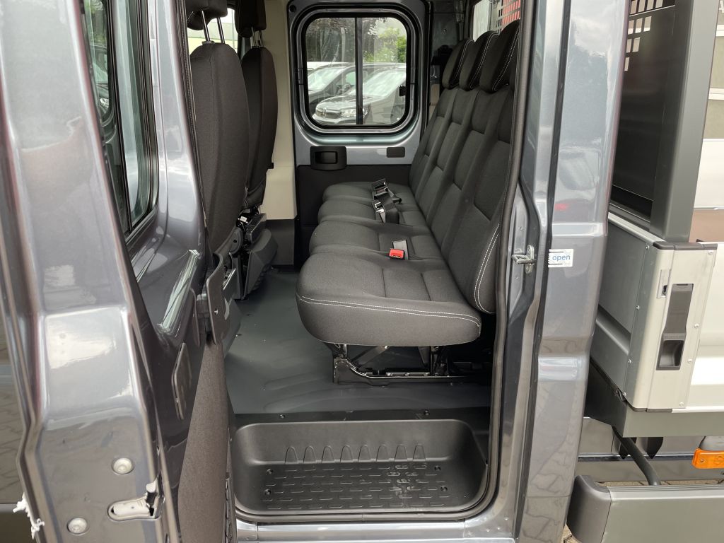 Fahrzeugabbildung Citroën Jumper Pritsche Doka 35 Heavy L3 180 AUT + 6Sitz
