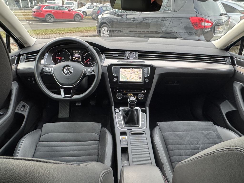 Fahrzeugabbildung Volkswagen Passat Variant 2.0 TDI BlueMotion Highline