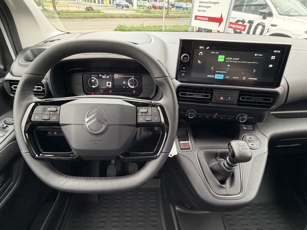 Fahrzeugabbildung Citroën Berlingo M Benzin 110 + Heckklappe, AHK, 2 S-Tür