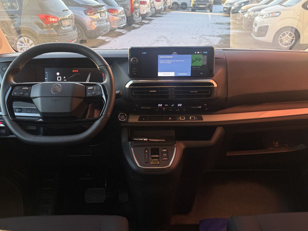 Fahrzeugabbildung Citroën Spacetourer XL Diesel 180 Plus Automatik