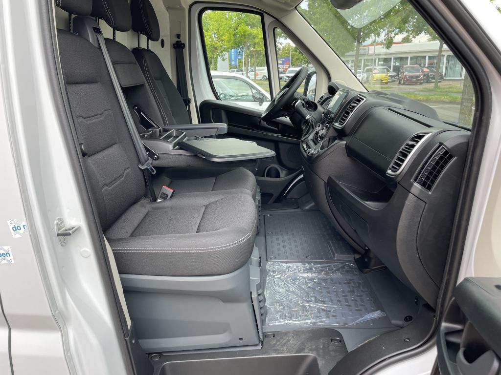Fahrzeugabbildung Citroën Jumper Kawa 35 Heavy L2H2 BlueHDi 180 Autom.