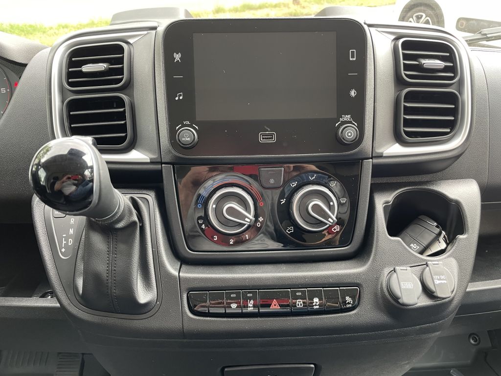 Fahrzeugabbildung Citroën Jumper Kawa 35 Heavy L2H2 BlueHDi 180 Autom.