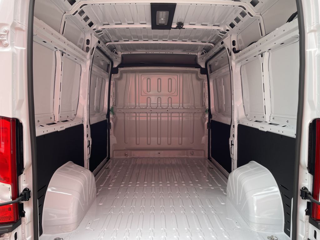 Fahrzeugabbildung Citroën Jumper Kawa 35 Heavy L2H2 BlueHDi 180 Autom.
