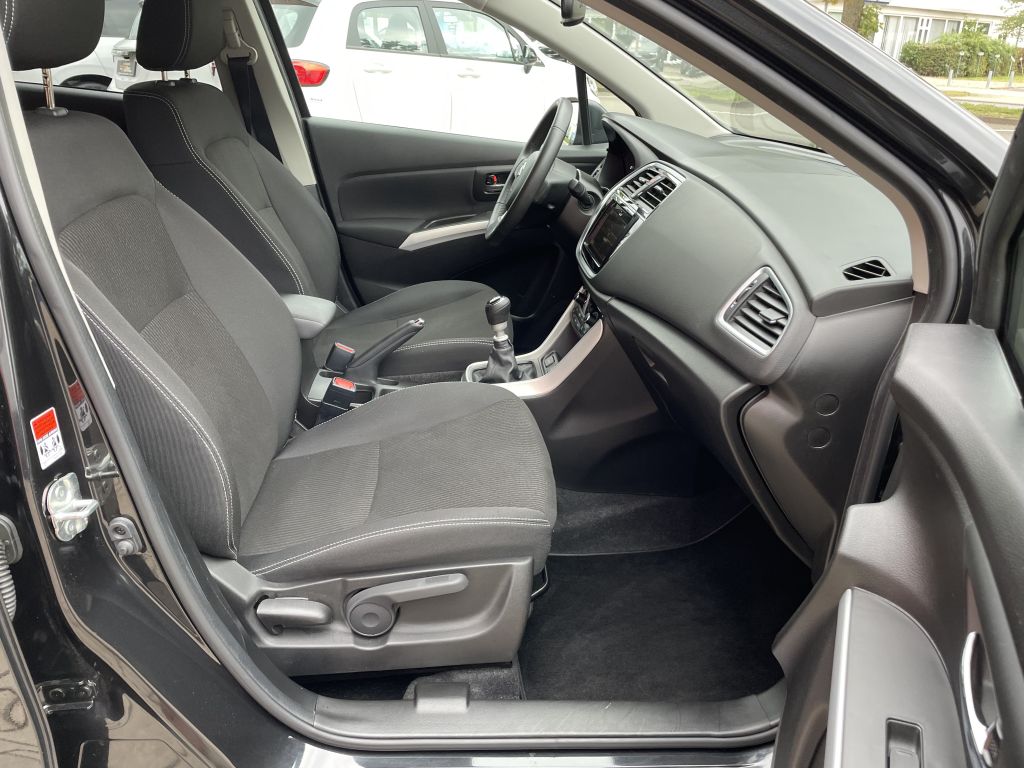 Fahrzeugabbildung Suzuki SX4 S-Cross 1.4 Boosterjet Comfort (4x2)