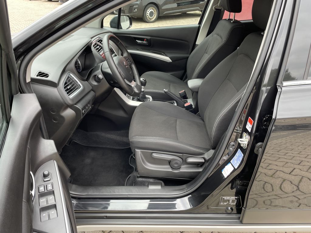 Fahrzeugabbildung Suzuki SX4 S-Cross 1.4 Boosterjet Comfort (4x2)