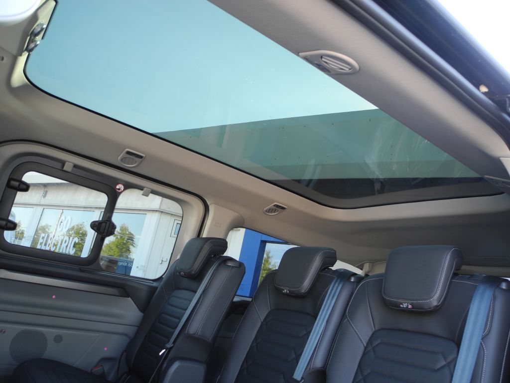 Fahrzeugabbildung Ford Tourneo Custom L2 4x4 Autm. Titanium X- Exklusiv