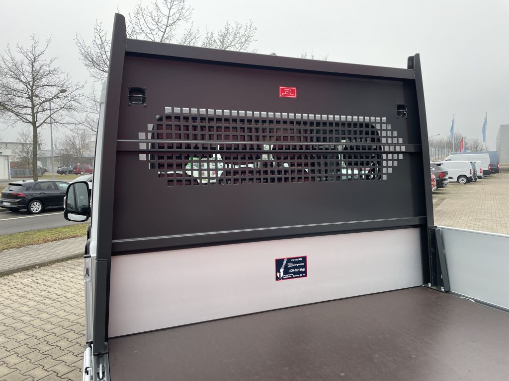 Fahrzeugabbildung Citroën Jumper Pritsche Doka 35 Heavy L4 BlueHDi 180