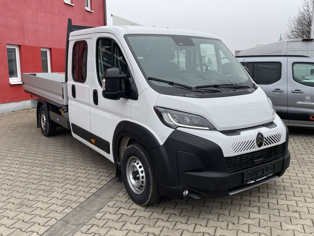 Fahrzeugabbildung Citroën Jumper Pritsche Doka 35 Heavy L4 BlueHDi 180