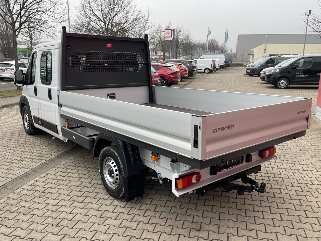 Fahrzeugabbildung Citroën Jumper Pritsche Doka 35 Heavy L4 BlueHDi 180
