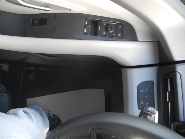 Fahrzeugabbildung Ford Capri 77kWh RWD Premium - HeadUp, Parkass., 360°