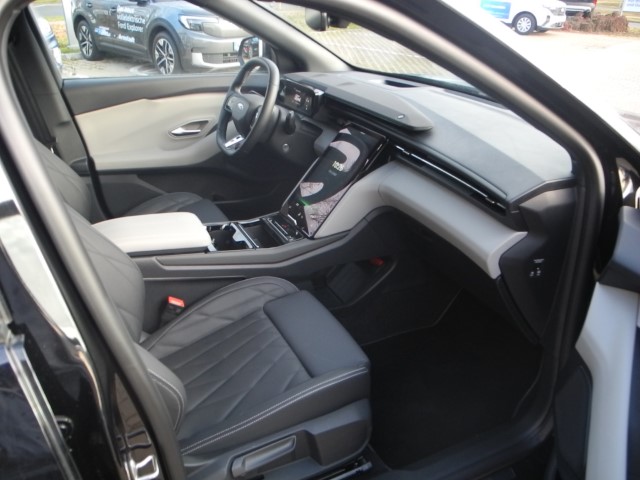 Fahrzeugabbildung Ford Capri 77kWh RWD Premium - HeadUp, Parkass., 360°