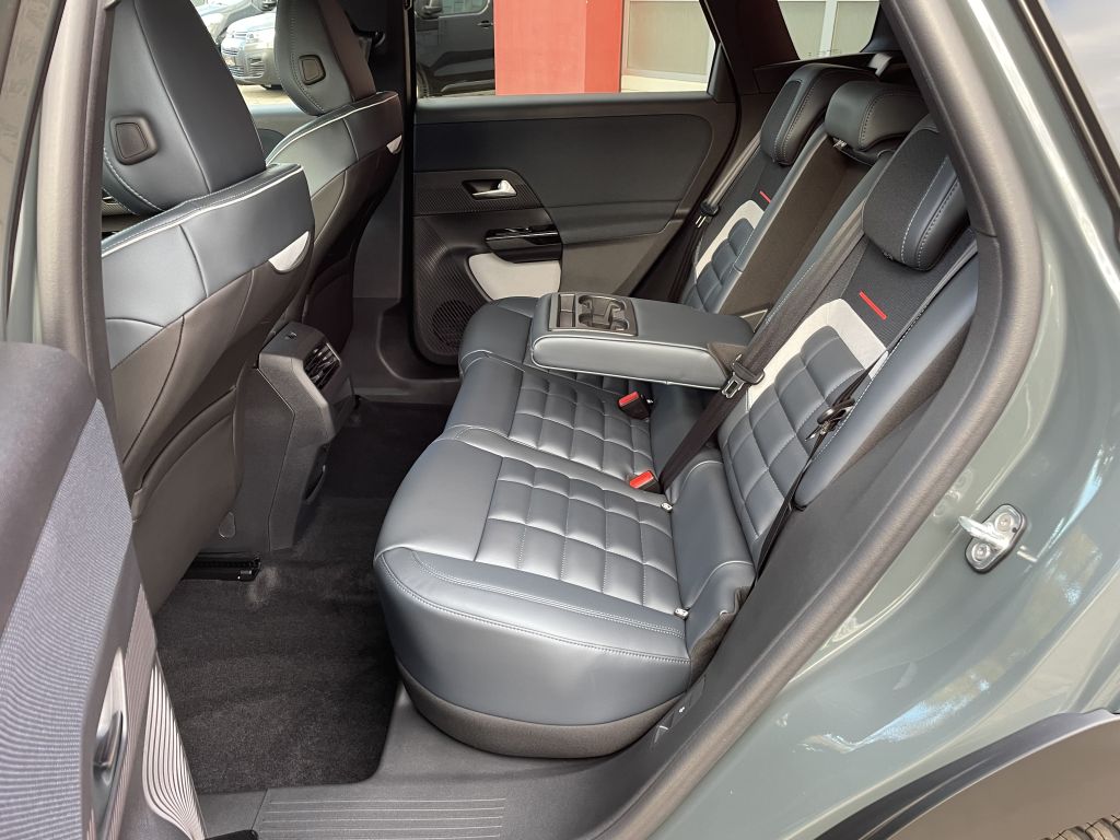 Fahrzeugabbildung Citroën C5 Aircross Hybrid 145 MAX Doppelkupplung 6G