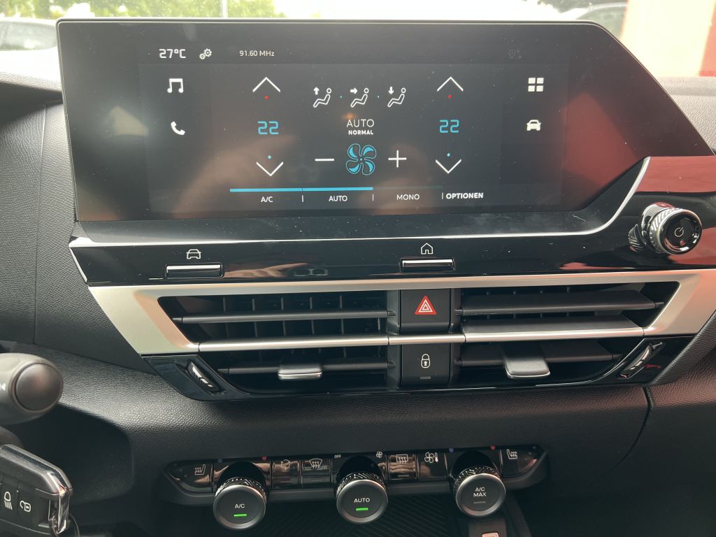 Fahrzeugabbildung Citroën C4 PureTech 130 Stop&Start EAT8 PLUS
