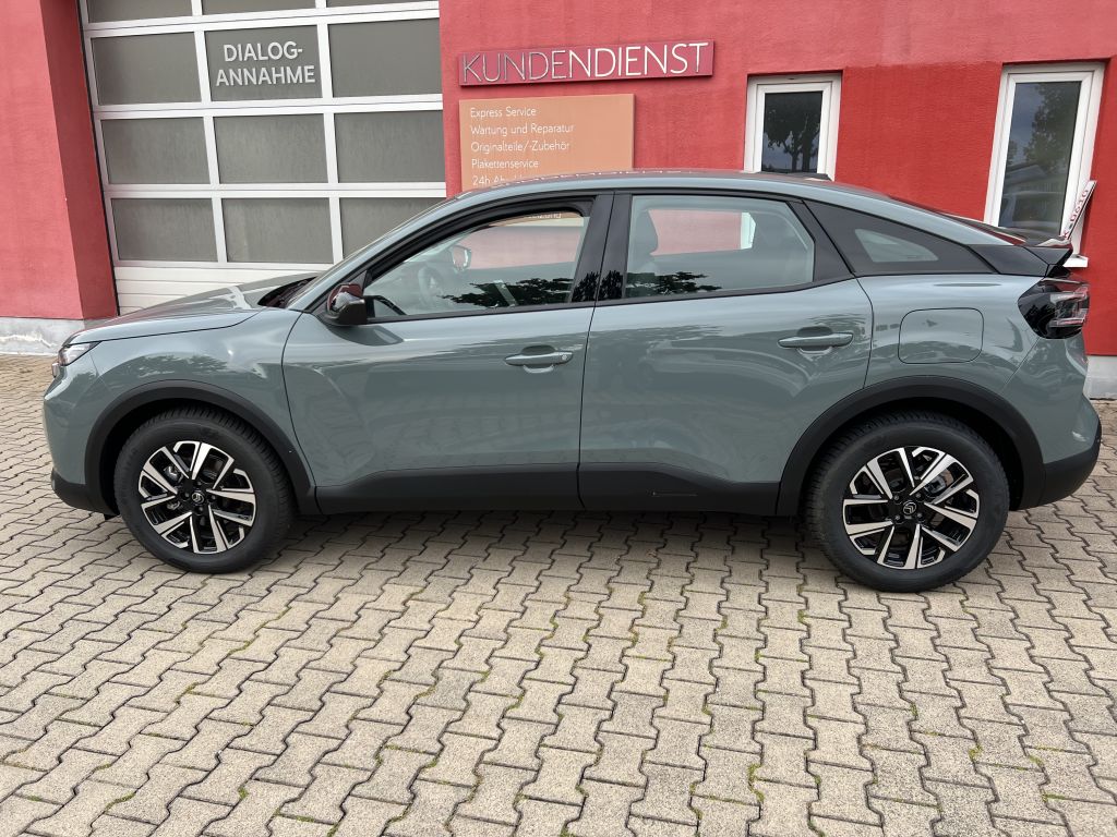 Fahrzeugabbildung Citroën C4 PureTech 130 Stop&Start EAT8 PLUS
