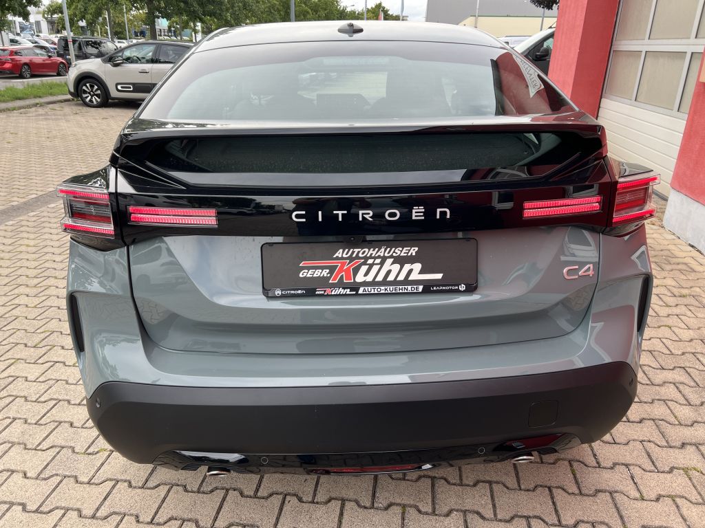 Fahrzeugabbildung Citroën C4 PureTech 130 Stop&Start EAT8 PLUS