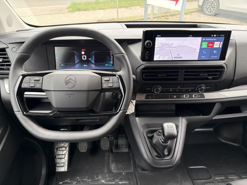 Fahrzeugabbildung Citroën Jumpy Flexkabine XL 2.2 Diesel 150 Man + 5-Sitze