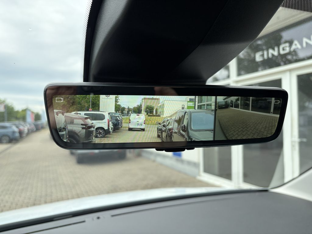 Fahrzeugabbildung Citroën Berlingo XL Diesel 130 Automatik + Webasto, ACC