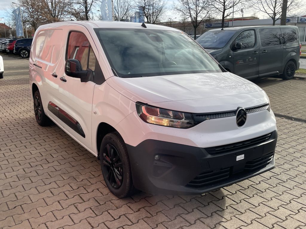 Fahrzeugabbildung Citroën Berlingo XL Diesel 130 Automatik + Webasto, ACC