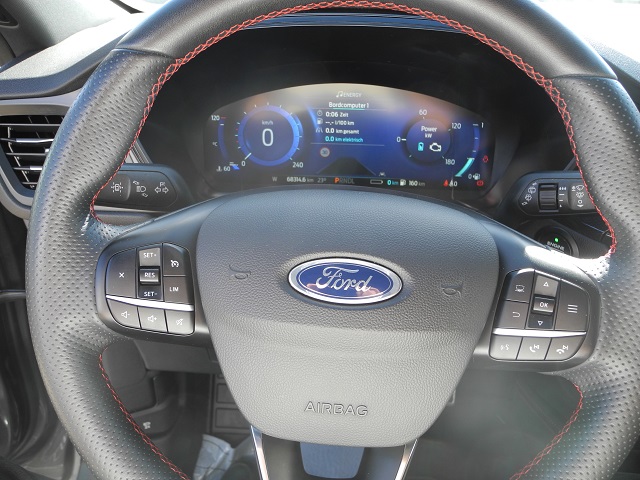 Fahrzeugabbildung Ford Kuga 2.5 PHEV ST-LINE - Adapt. LED, el. Heckkl.