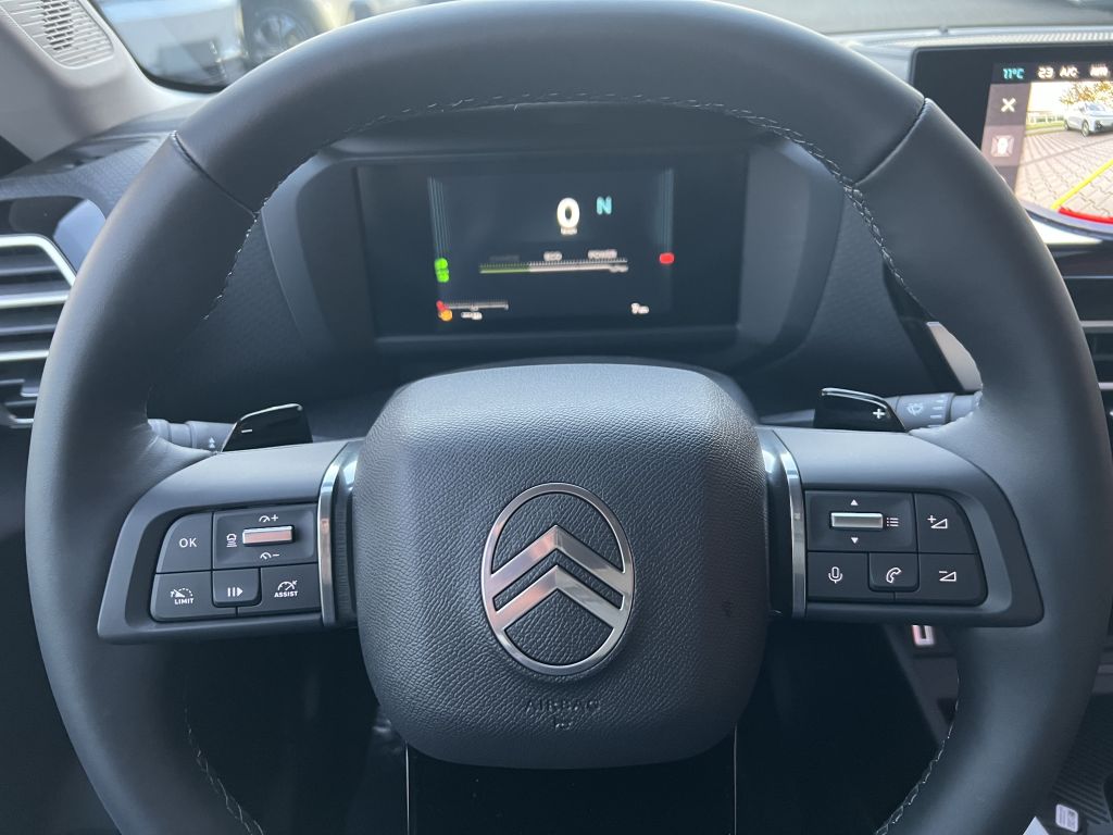 Fahrzeugabbildung Citroën C4 Hybrid 145 MAX Winter & Techno Paket