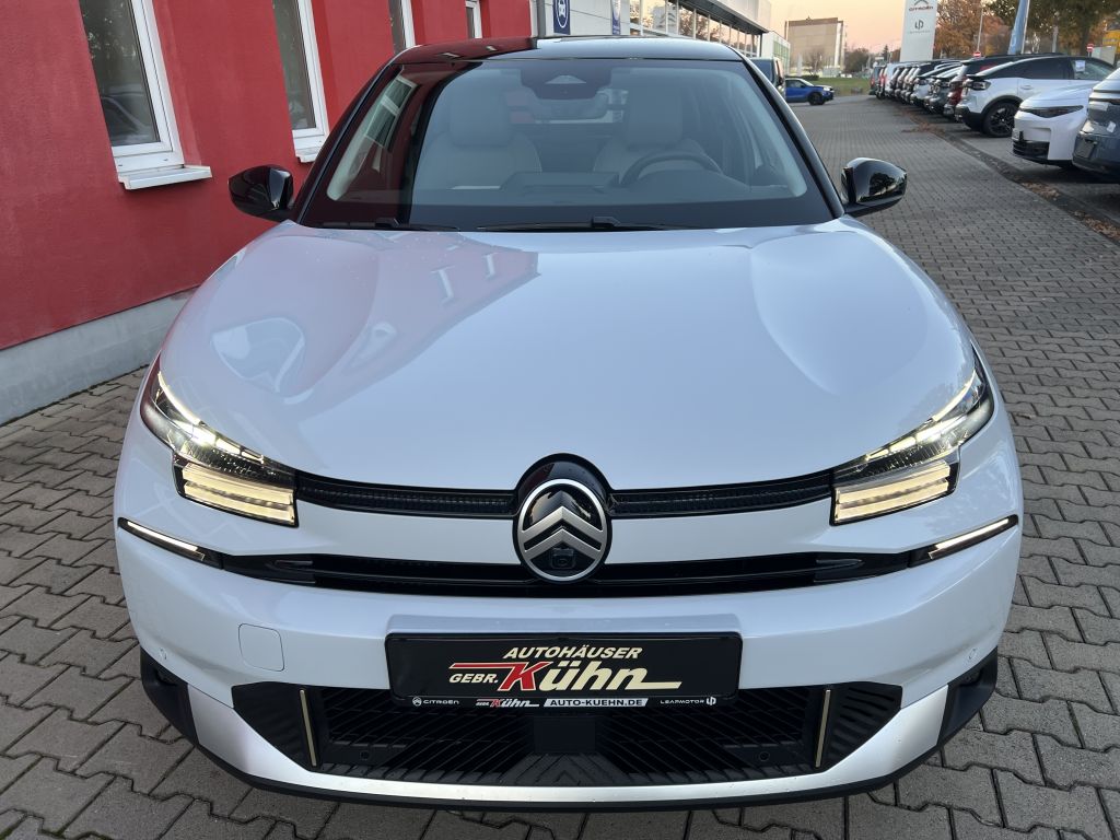 Fahrzeugabbildung Citroën C4 Hybrid 145 MAX Winter & Techno Paket