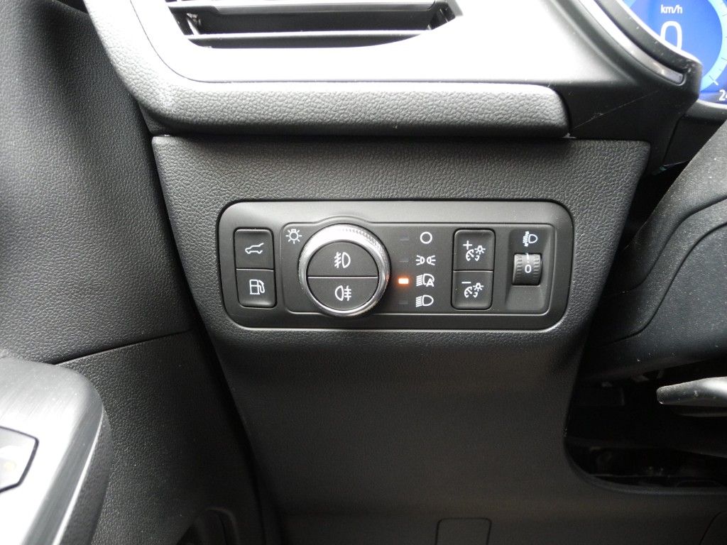 Fahrzeugabbildung Ford Kuga PHEV TITANIUM - AHK, eHeckkl., Allwetter