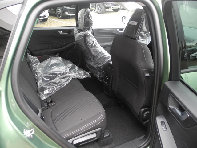 Fahrzeugabbildung Ford Kuga 2.5 PHEV ACTIVE -Allw., Winter-P, Navi, AHK