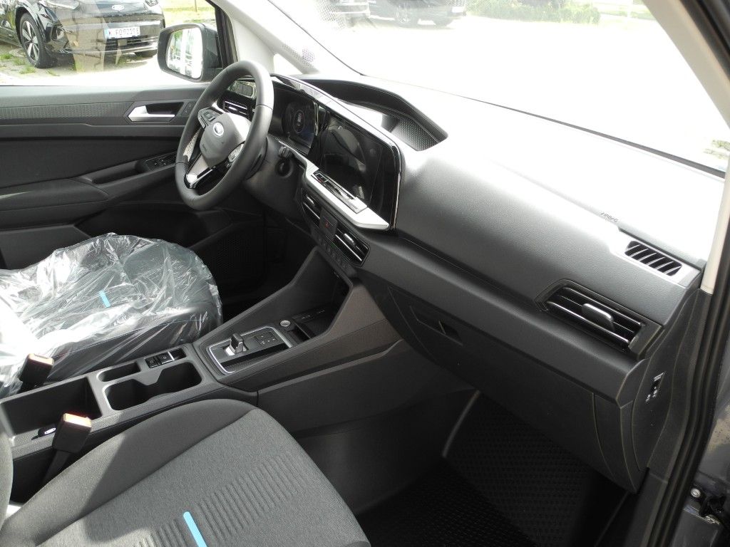 Fahrzeugabbildung Ford Grand Transit Connect L2 Autm. FlexCab Active
