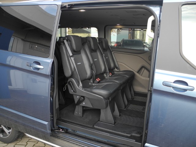 Fahrzeugabbildung Ford Tourneo Custom L2 Autm. Active - Xenon, AHK, TW