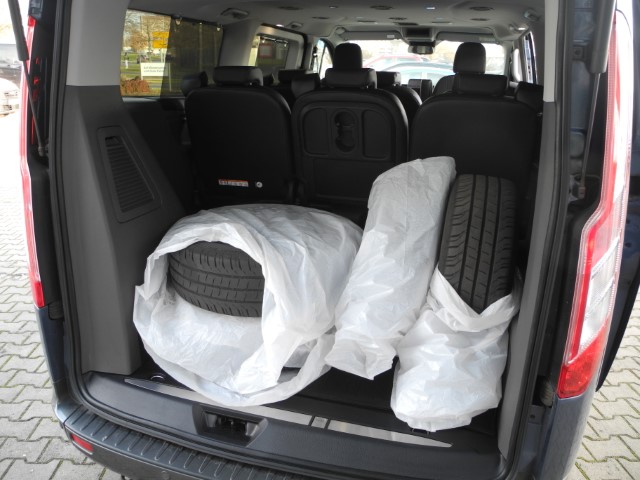 Fahrzeugabbildung Ford Tourneo Custom L2 Autm. Active - Xenon, AHK, TW