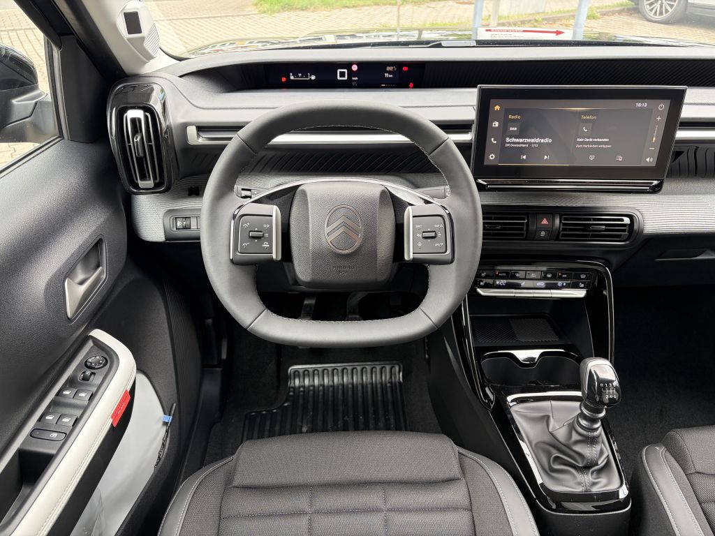 Fahrzeugabbildung Citroën C3 Aircross Turbo 100 PLUS + Winter, Allwetter