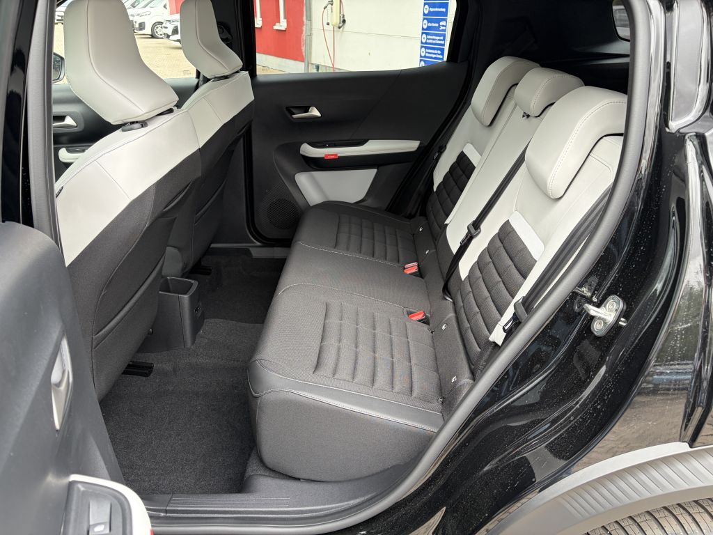 Fahrzeugabbildung Citroën C3 Aircross Turbo 100 PLUS + Winter, Allwetter
