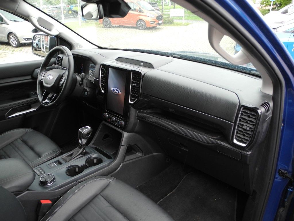 Fahrzeugabbildung Ford Ranger Doka Autm. Limited - Rollo, AHK, ACC, TW