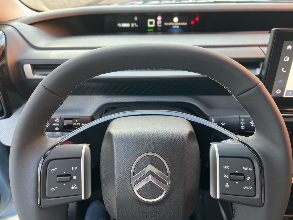 Fahrzeugabbildung Citroën e-C3 113 Standard-Range MAX Winter Paket