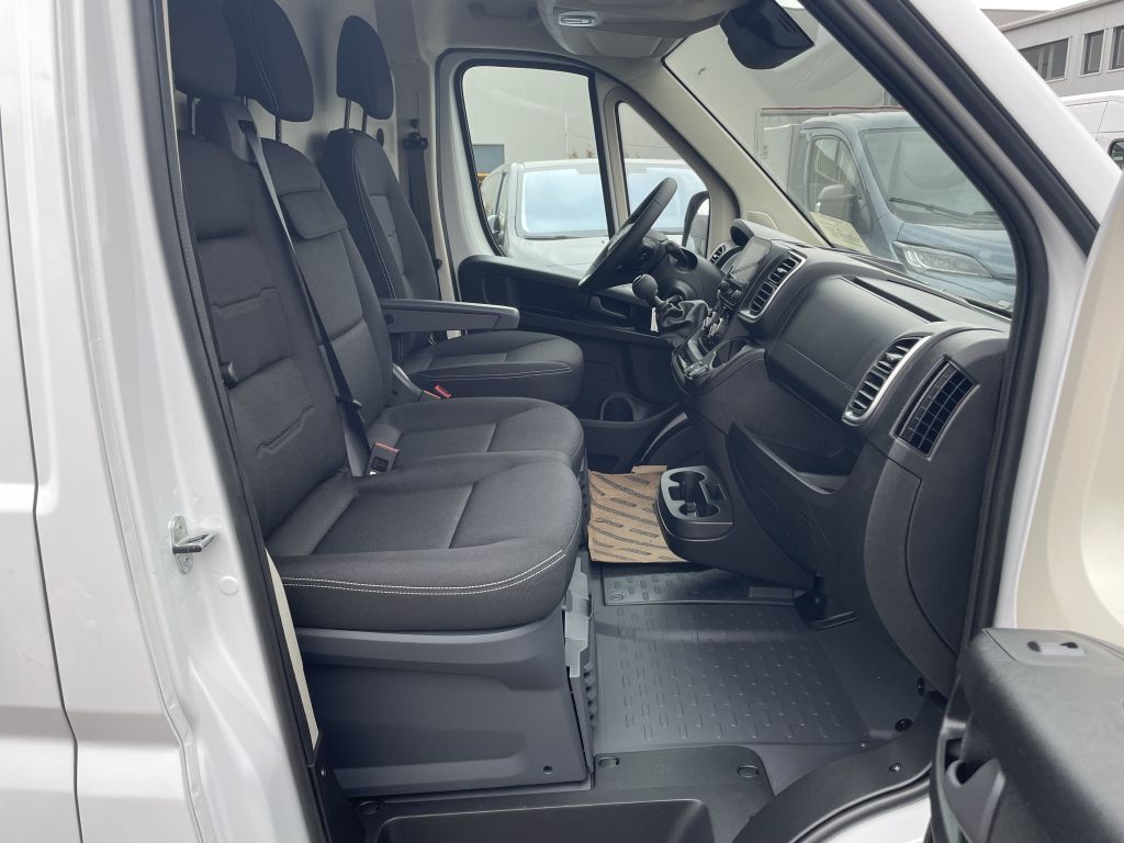 Fahrzeugabbildung Citroën Jumper Kawa L2H1 3.5 140 + 2x Schiebetür, AHK