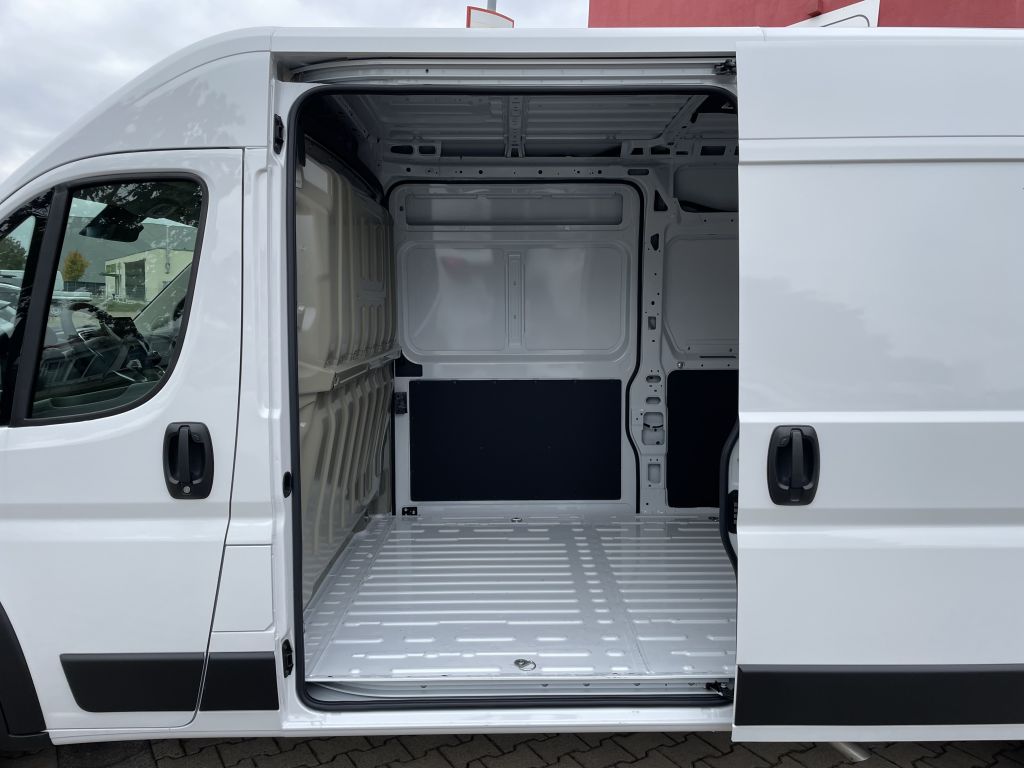 Fahrzeugabbildung Citroën Jumper Kawa 35 Heavy L3H2 BlueHDi 180 + AHK, NAV