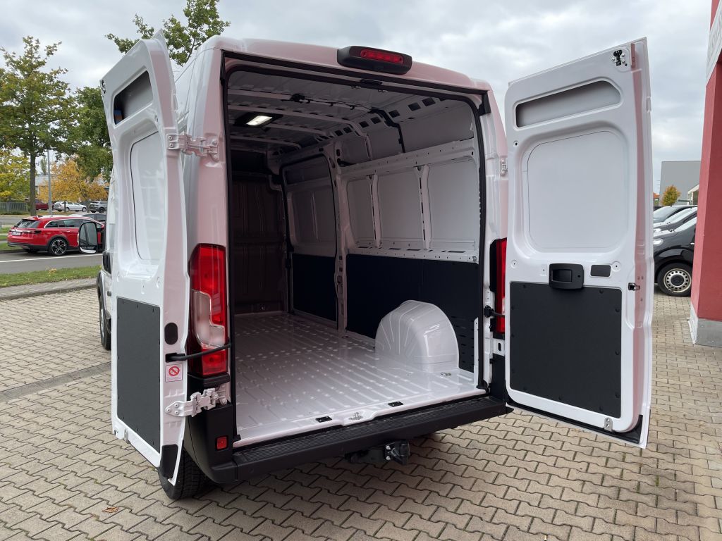 Fahrzeugabbildung Citroën Jumper Kawa 35 Heavy L3H2 BlueHDi 180 + AHK, NAV