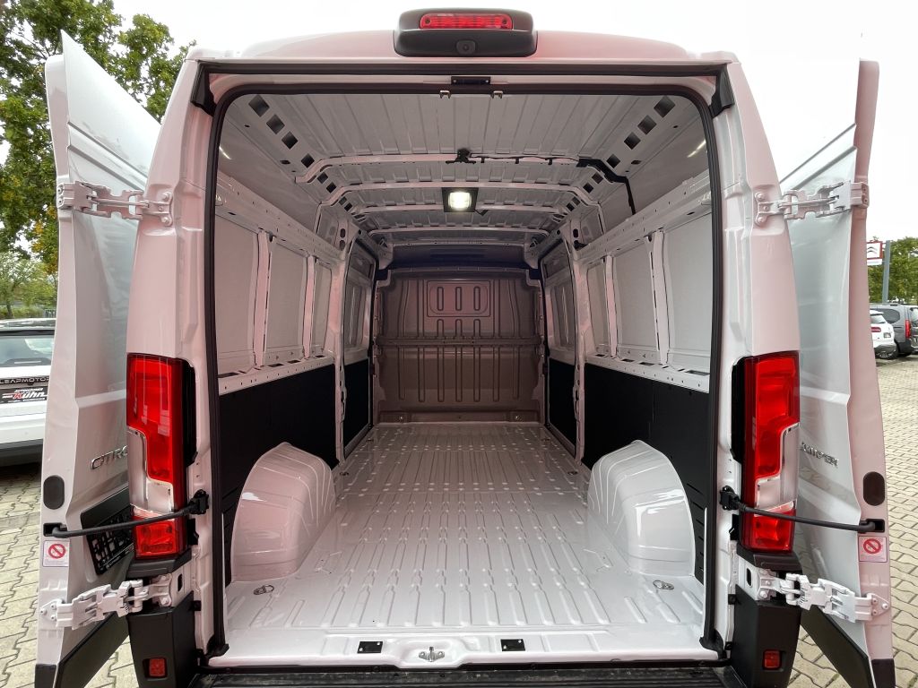 Fahrzeugabbildung Citroën Jumper Kawa 35 Heavy L3H2 BlueHDi 180 + AHK, NAV